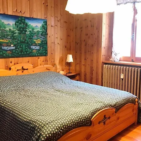 Con 2 Da Letto E Balcone Champoluc